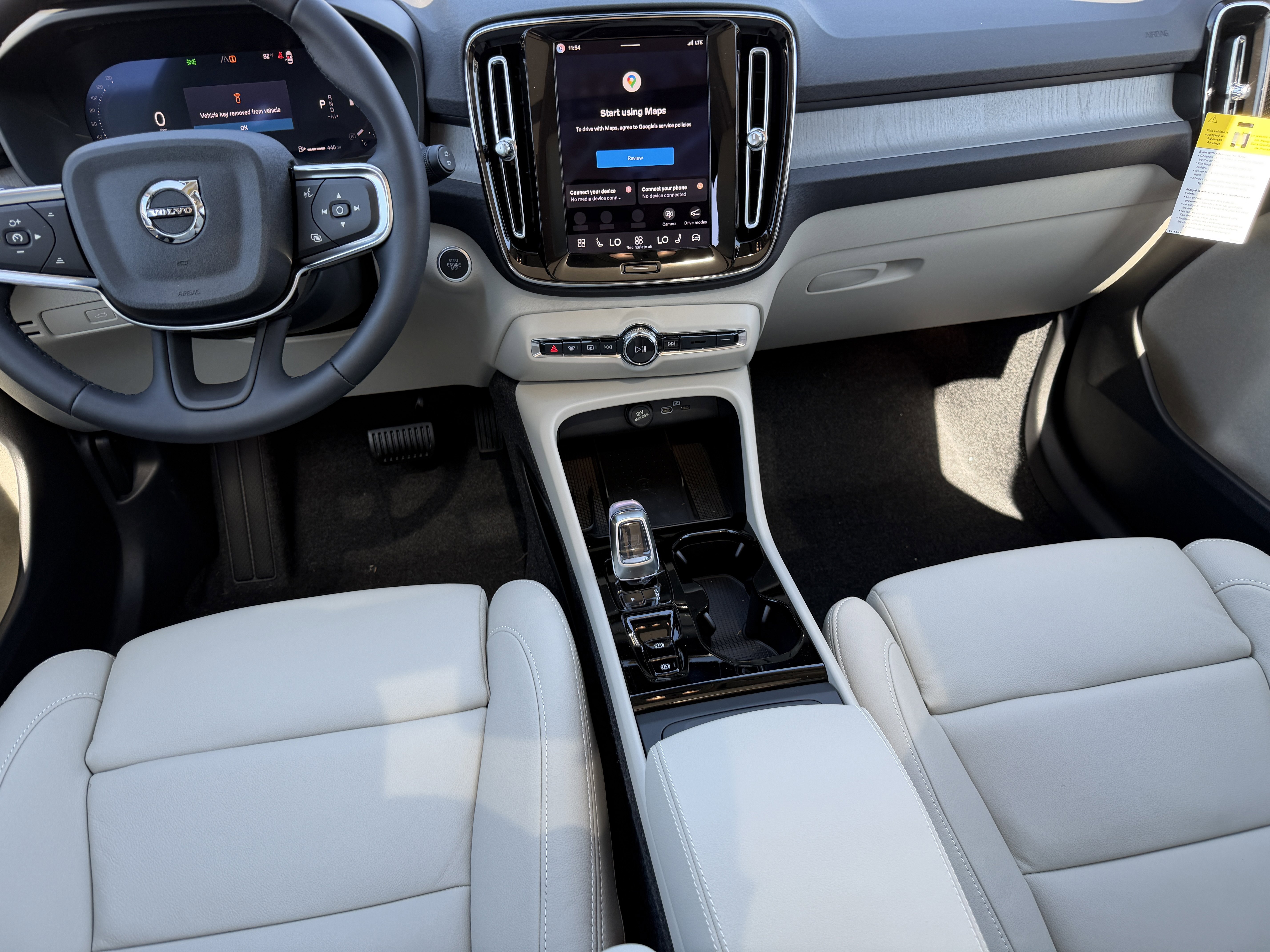 New 2026 Volvo XC40 B5 Ultra w/ Protection Package AWD/4WD image 13