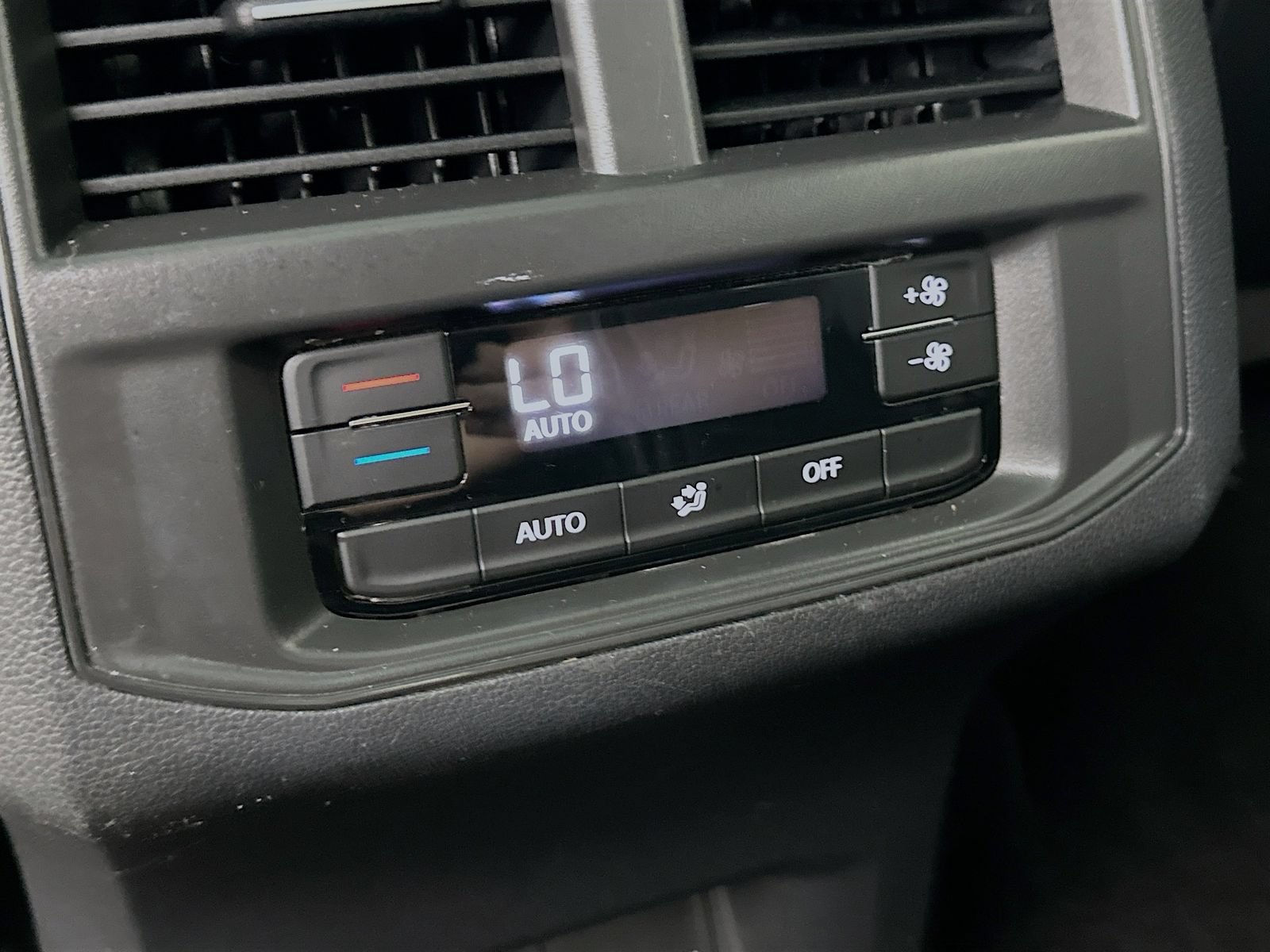 Certified 2023 Volkswagen Atlas SE AWD/4WD image 36