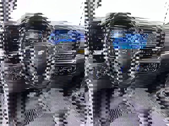 Used 2025 Chevrolet Silverado 2500 LT w/ Convenience Package image 26