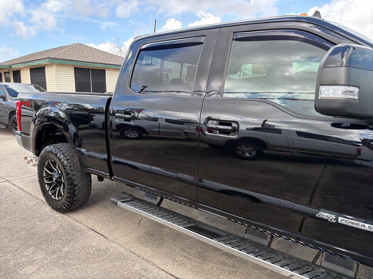 Used 2019 Ford F250 Lariat w/ Lariat Value Package AWD/4WD image 10