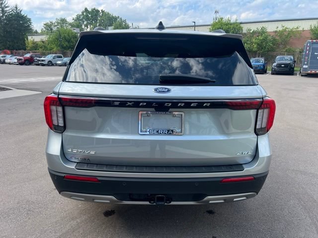 Used 2025 Ford Explorer Active w/ Active Comfort Package AWD/4WD image 6