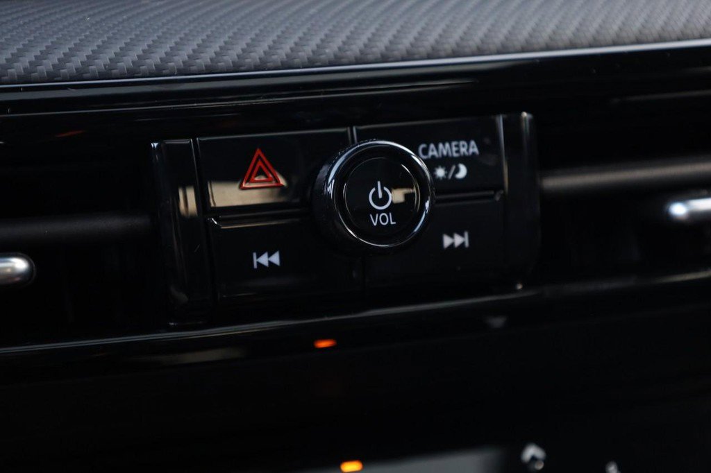 New 2026 Nissan Kicks SR w/ SR Premium Package image 15