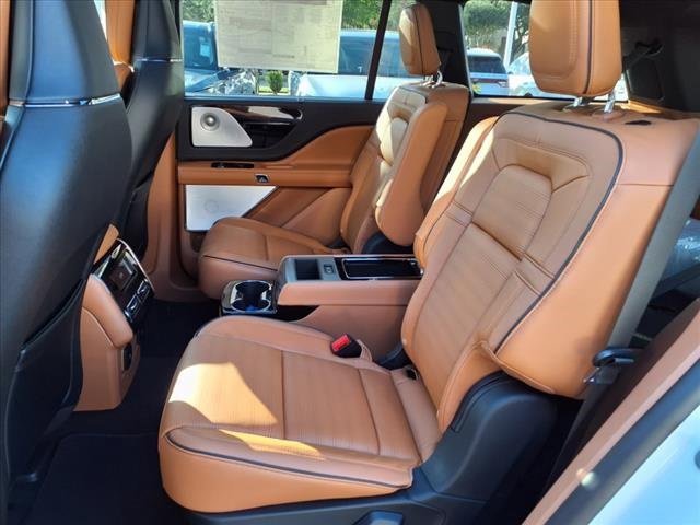 New 2025 Lincoln Aviator Black Label image 15