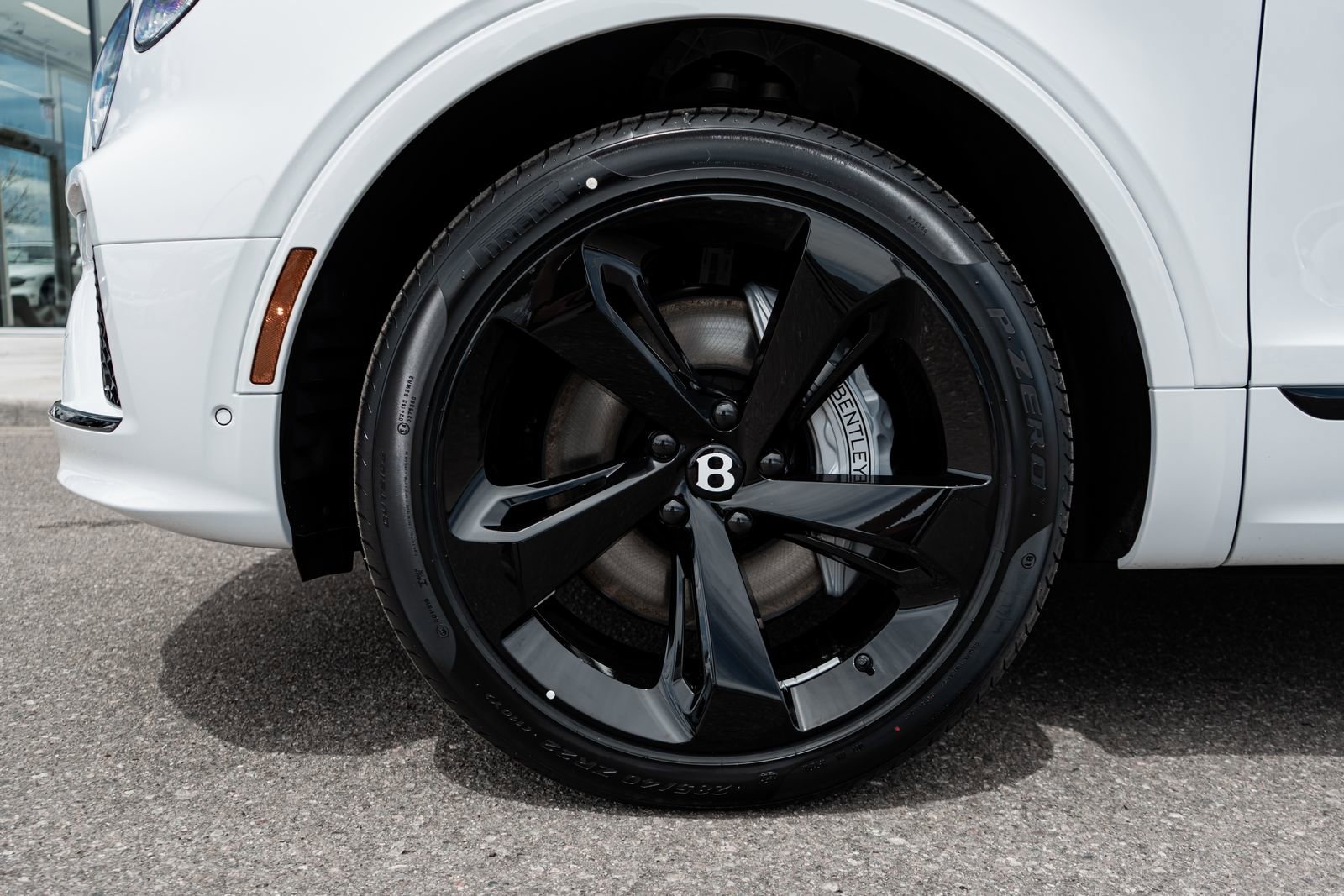 New 2026 Bentley Bentayga AWD/4WD image 6