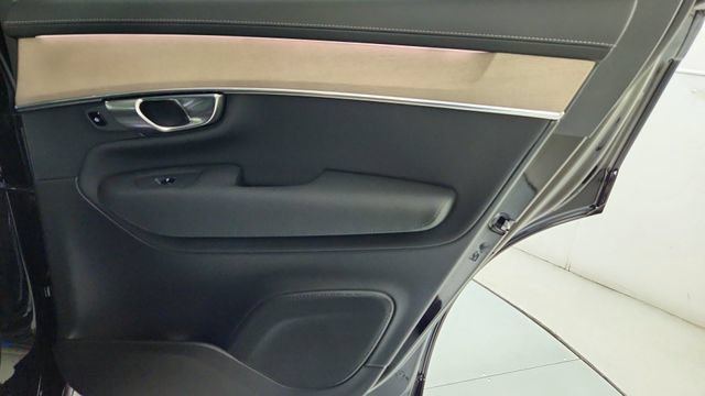 New 2026 Volvo XC90 B5 Core AWD/4WD image 34