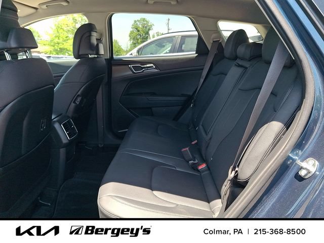 Certified 2025 Kia Sportage EX AWD/4WD image 12