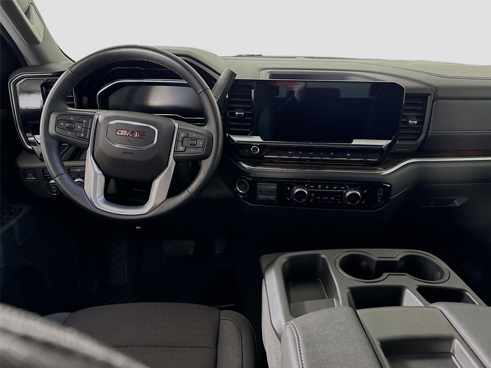 Used 2024 GMC Sierra 1500 Elevation image 2