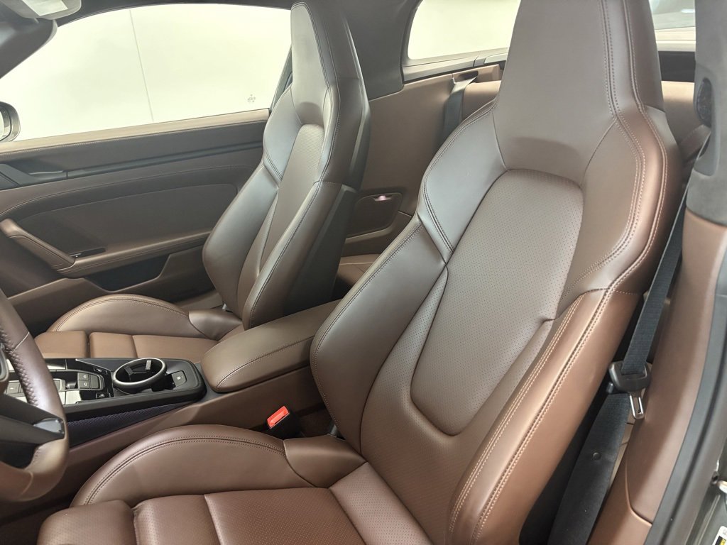 Used 2024 Porsche 911 Targa 4 GTS image 5