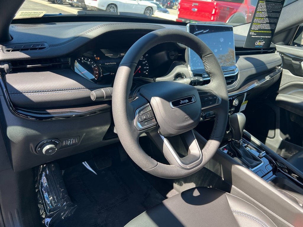 New 2026 Jeep Compass Latitude image 16