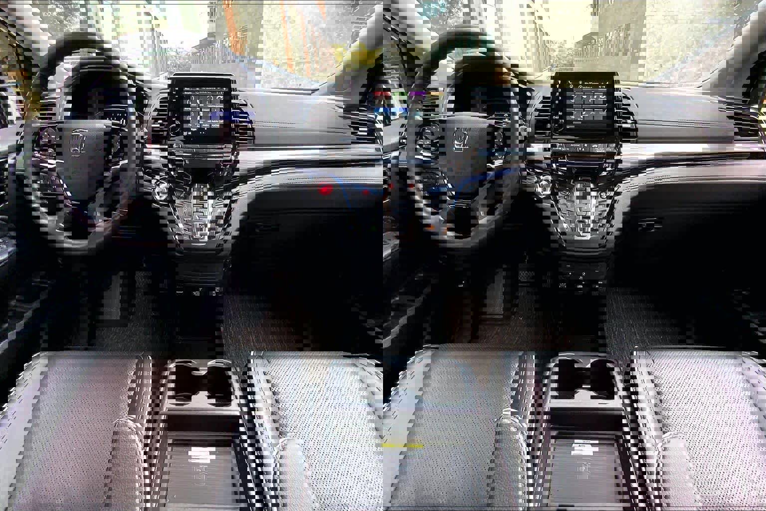 Used 2023 Honda Odyssey Elite image 14