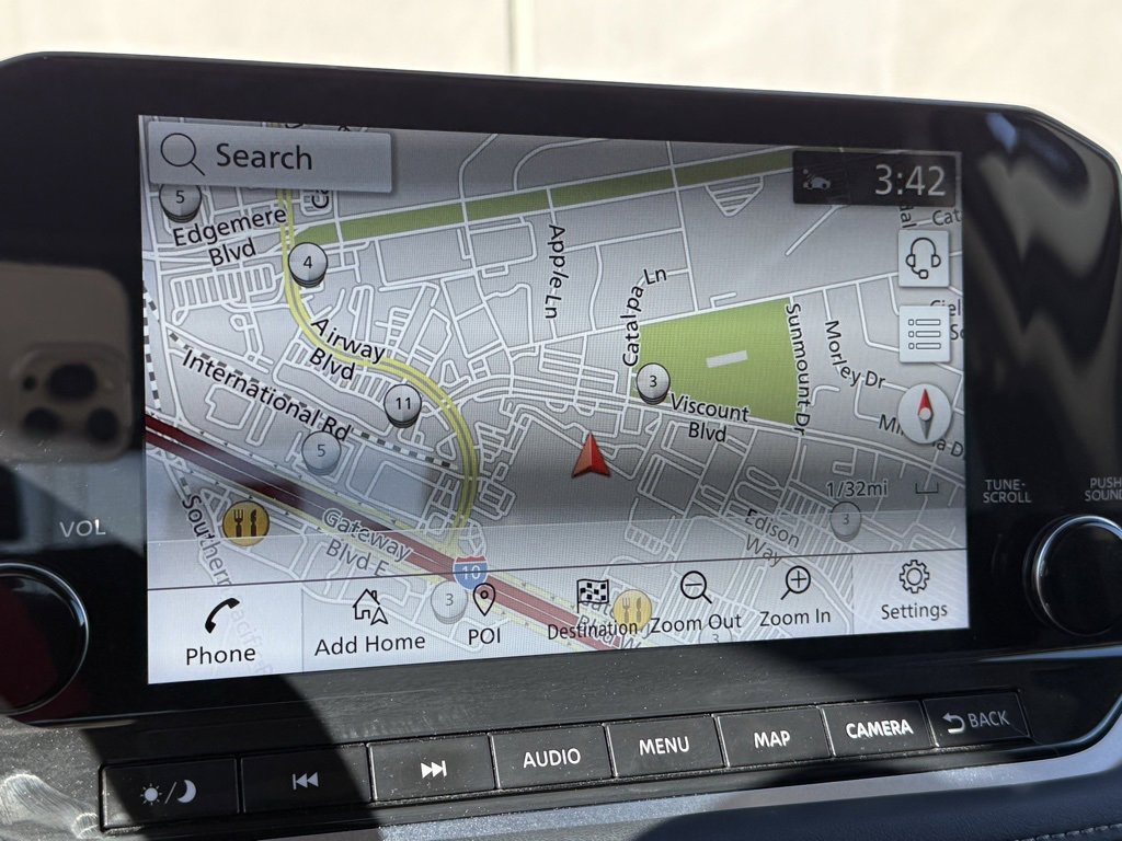 Used 2023 Nissan Rogue SL w/ SL Premium Package image 12