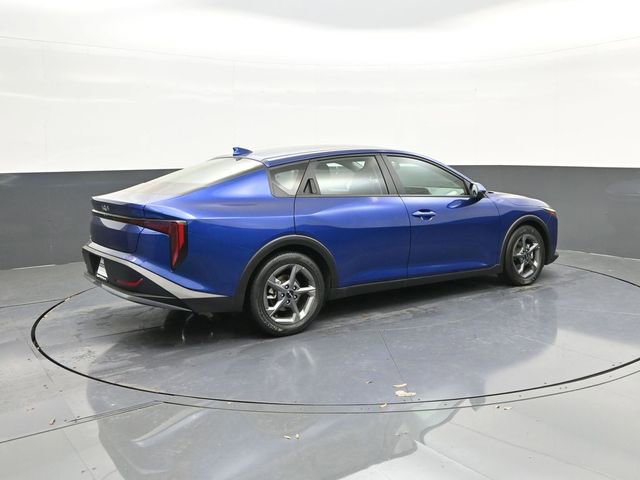 Used 2025 Kia K4 LXS image 15
