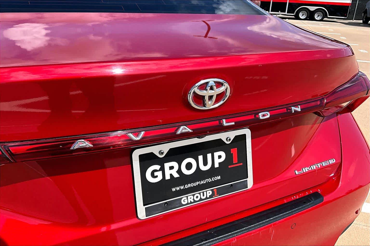 Used 2021 Toyota Avalon Limited w/ Advanced Safety Package FWD image 10