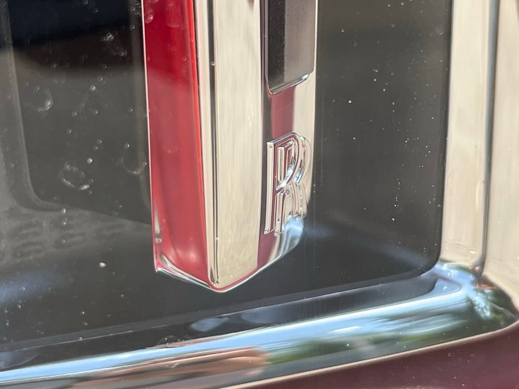 Certified 2024 Rolls-Royce Cullinan Black Badge AWD/4WD image 27