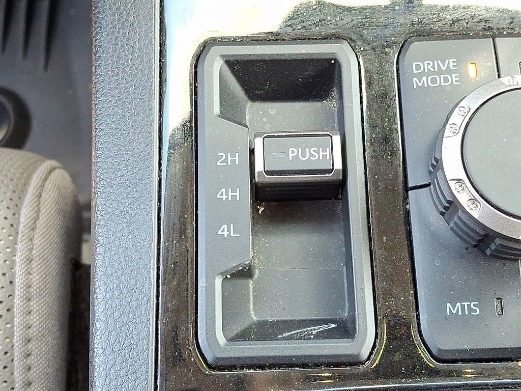 Used 2022 Toyota Tundra SR5 w/ TRD Off-Road Premium Package AWD/4WD image 18