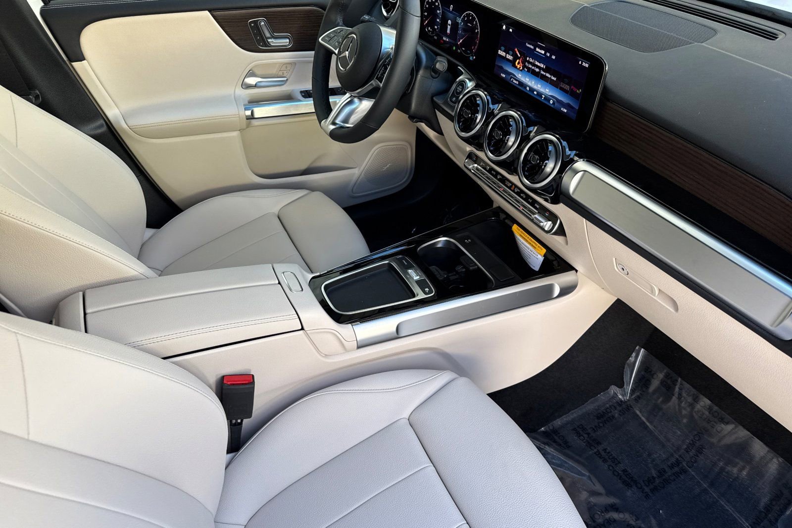 New 2026 Mercedes-Benz GLB 250 image 11