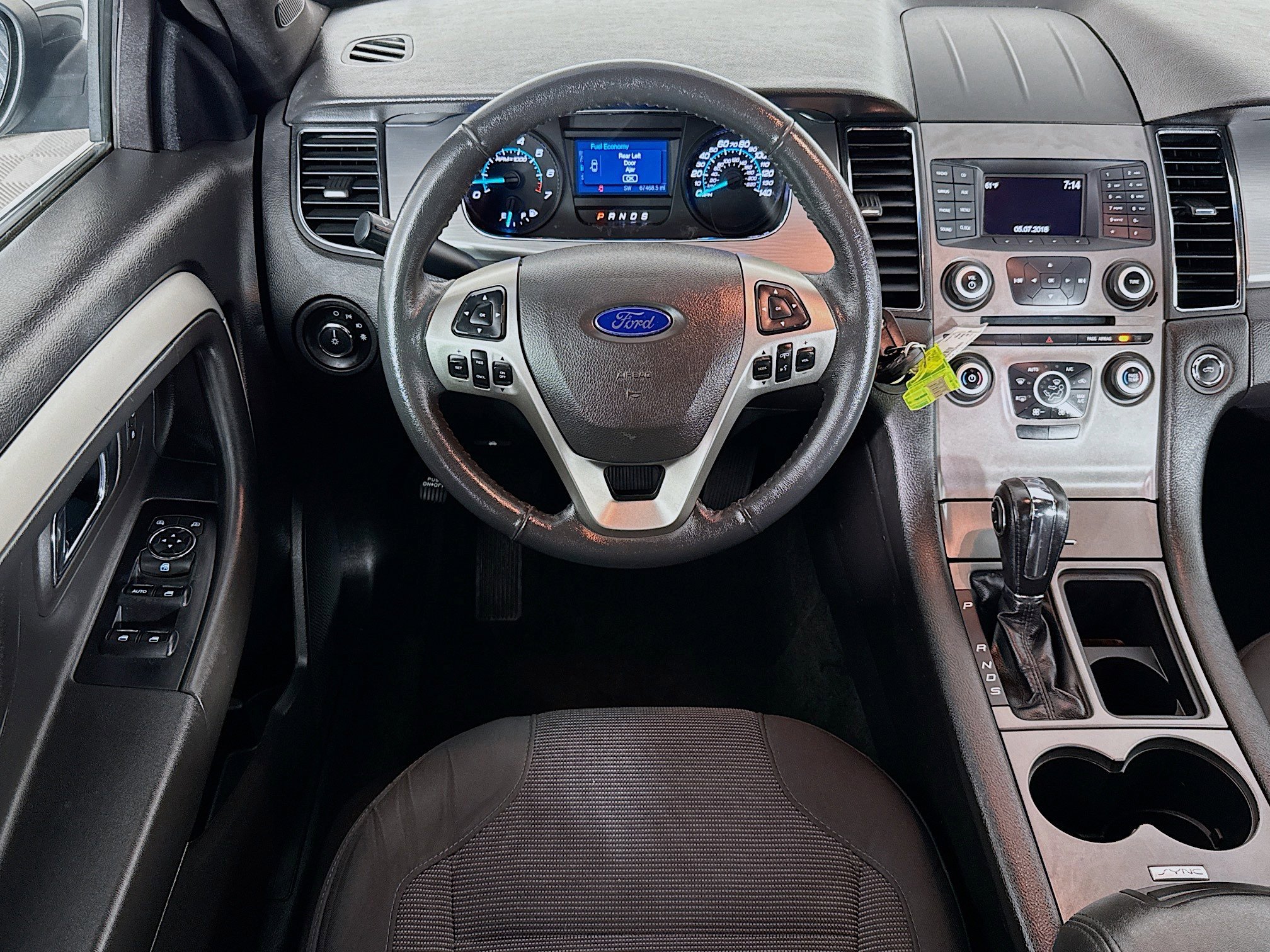 Used 2018 Ford Taurus SEL image 16