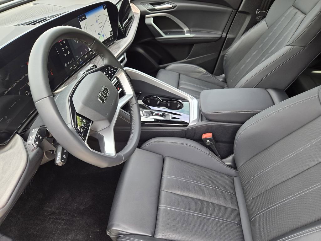 Certified 2025 Audi Q5 Premium w/ Premium Plus AWD/4WD image 17