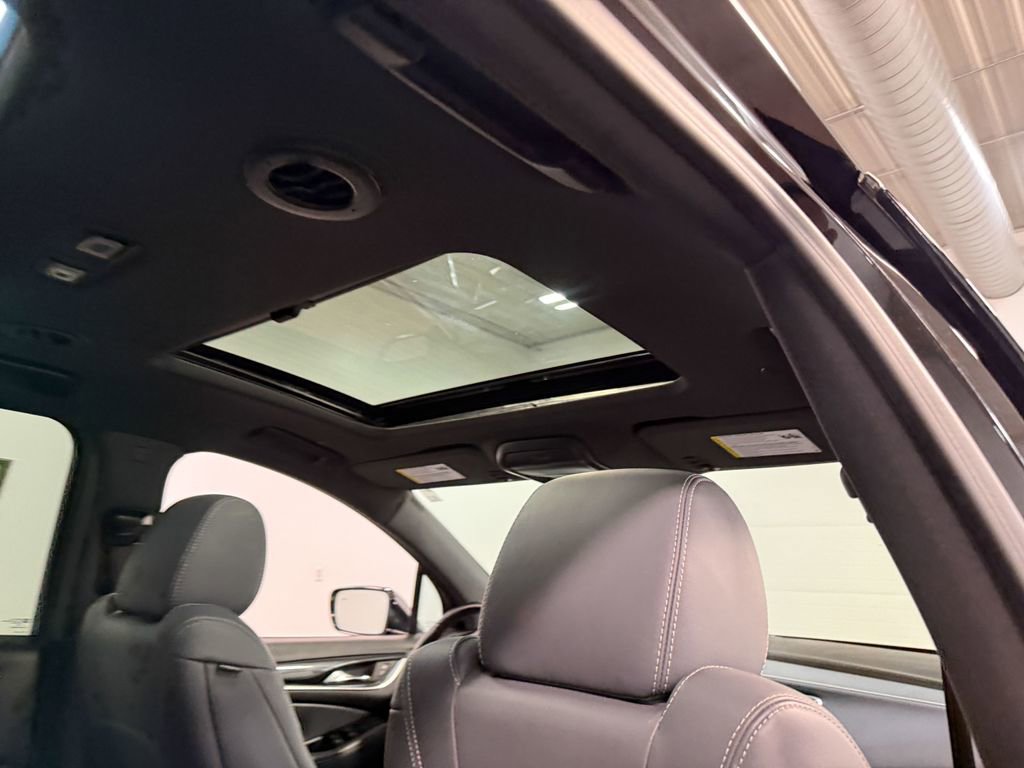 Used 2023 Buick Enclave Essence w/ Experience Buick Package AWD/4WD image 71