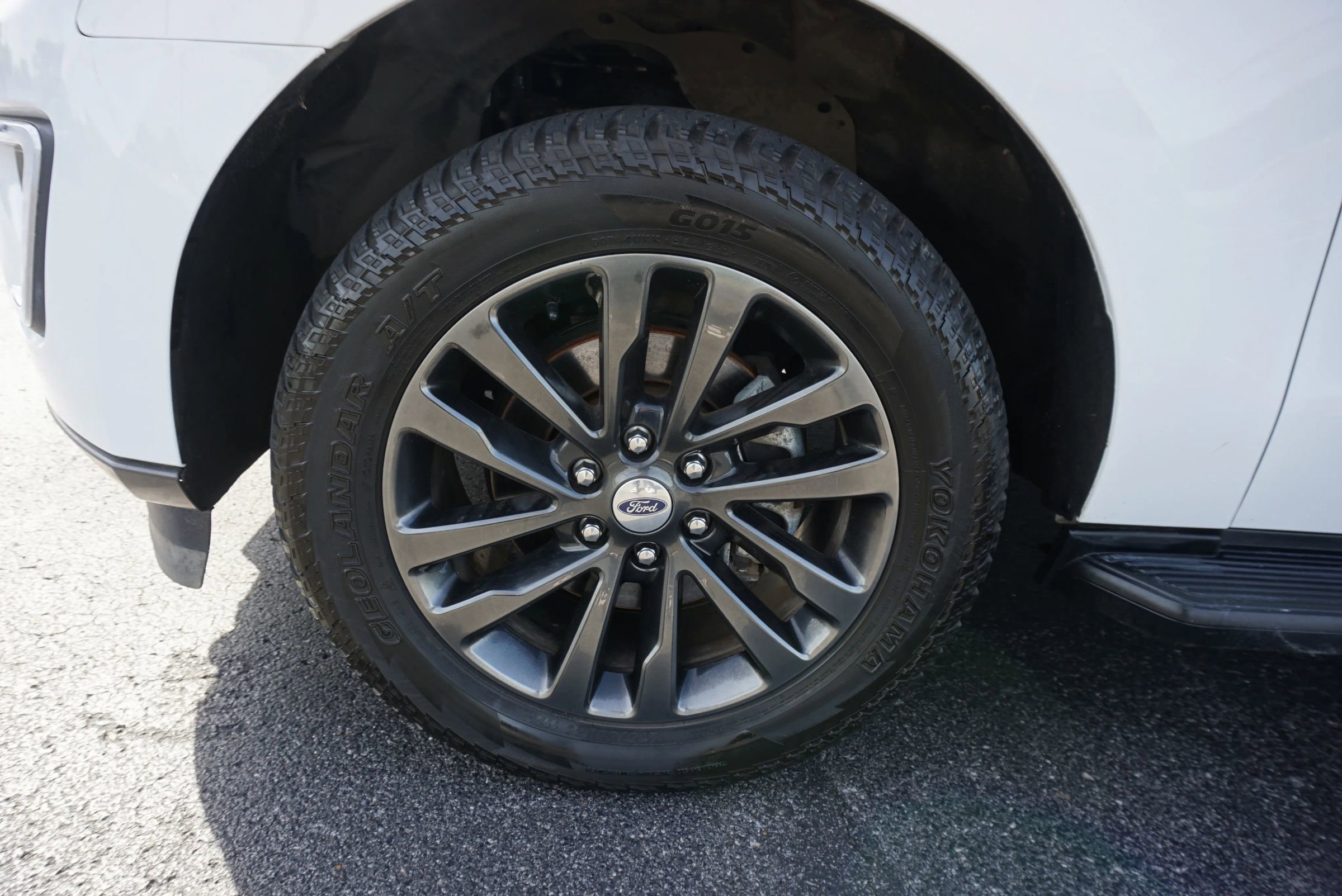 Used 2021 Ford Expedition Max Limited image 40