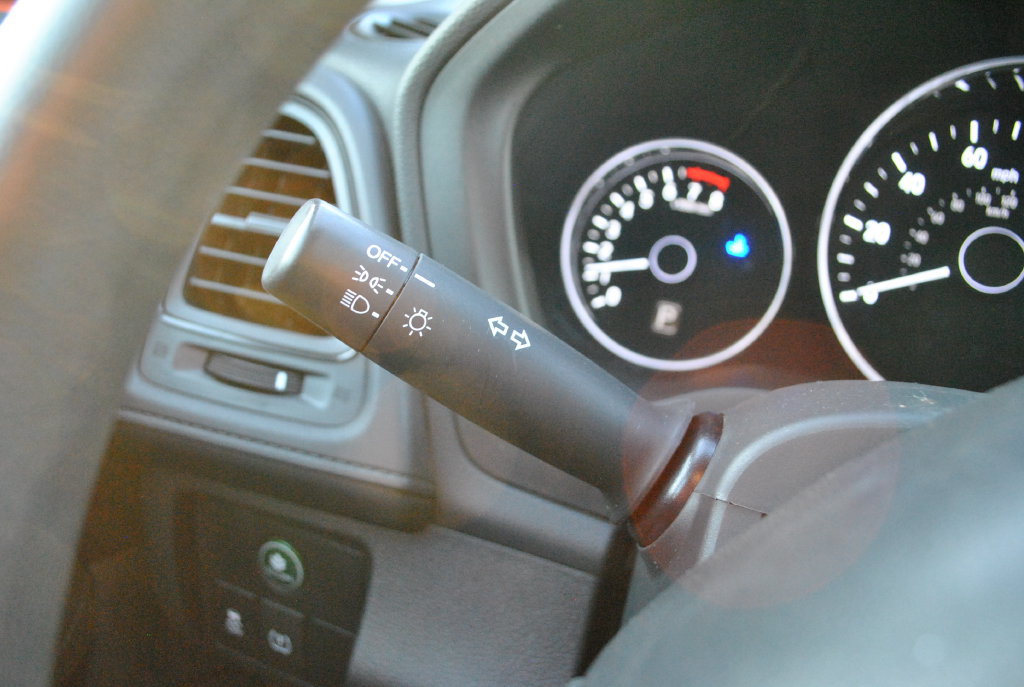 Certified 2018 Honda HR-V LX image 18