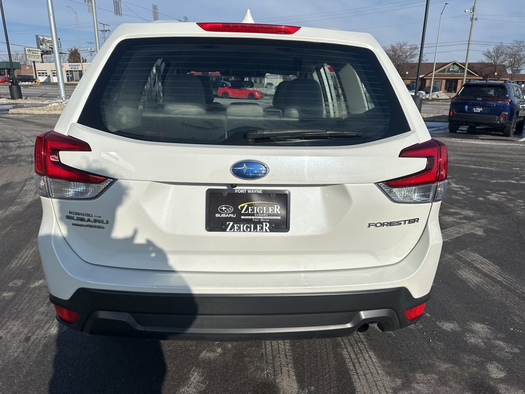 Used 2023 Subaru Forester Base image 5