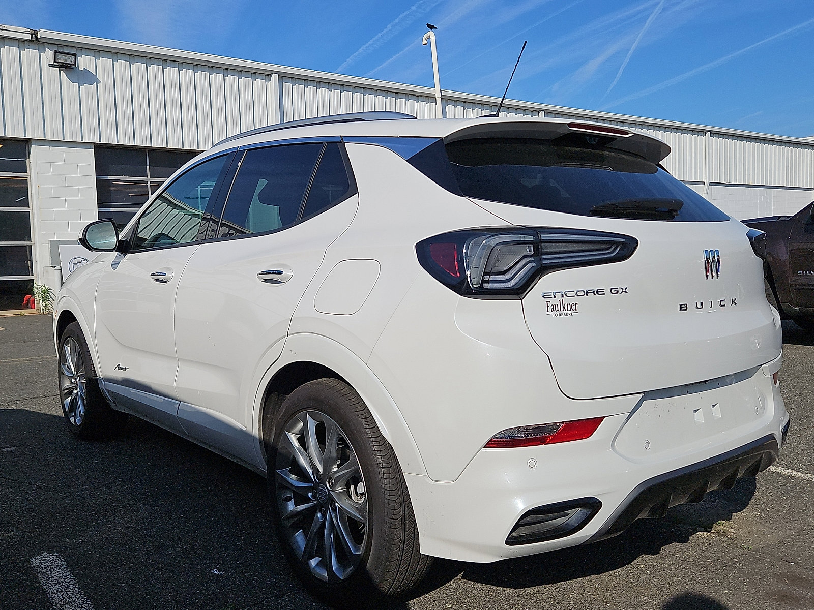 Certified 2025 Buick Encore GX Avenir w/ Avenir Technology Package FWD image 7