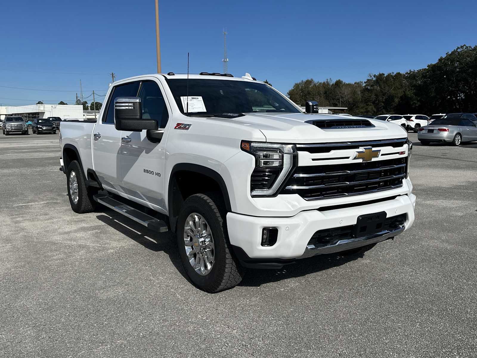 Used 2025 Chevrolet Silverado 2500 LTZ w/ Z71 Chrome Sport Edition image 2