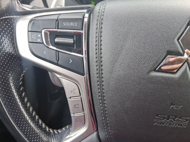 Used 2018 Mitsubishi Outlander SEL image 20