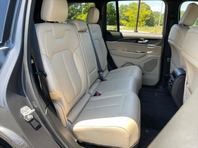 Certified 2025 Jeep Grand Cherokee Limited AWD/4WD image 47