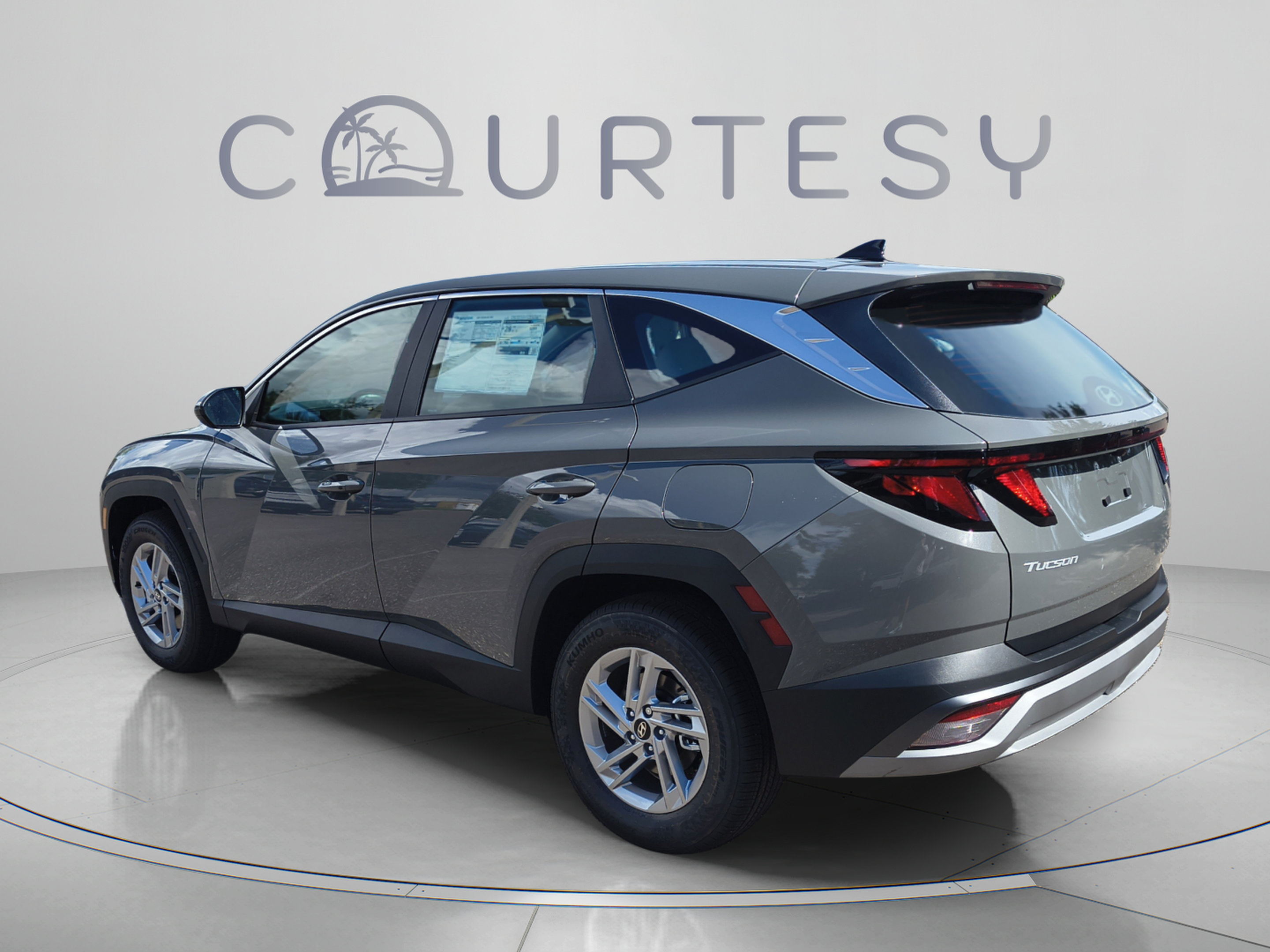 New 2026 Hyundai Tucson SE FWD image 3