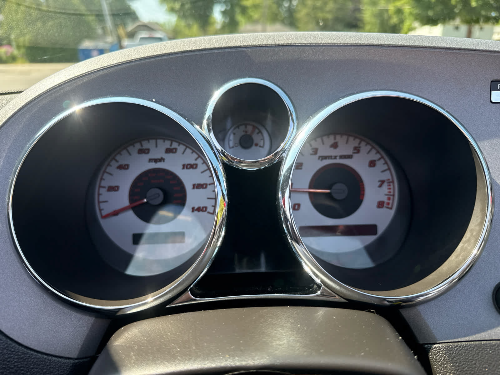 Used 2007 Pontiac Solstice Convertible w/ Premium Package RWD image 19