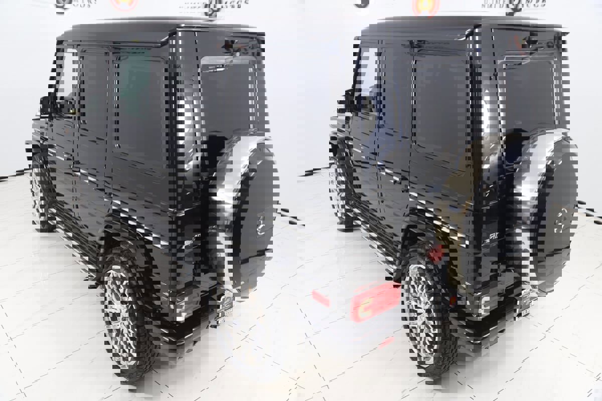 Used 2018 Mercedes-Benz G 65 AMG 4MATIC image 32