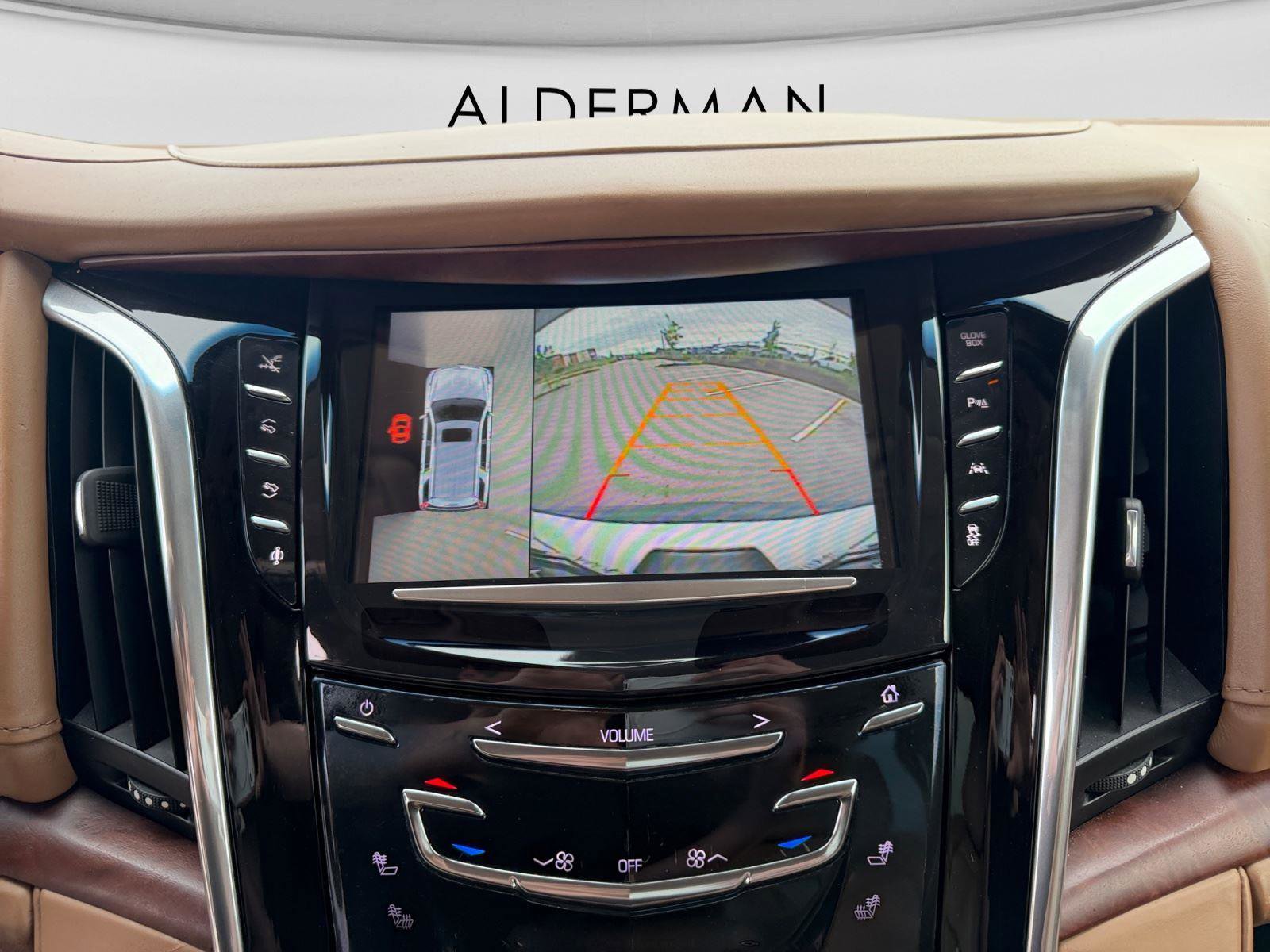Used 2016 Cadillac Escalade Platinum AWD/4WD image 24