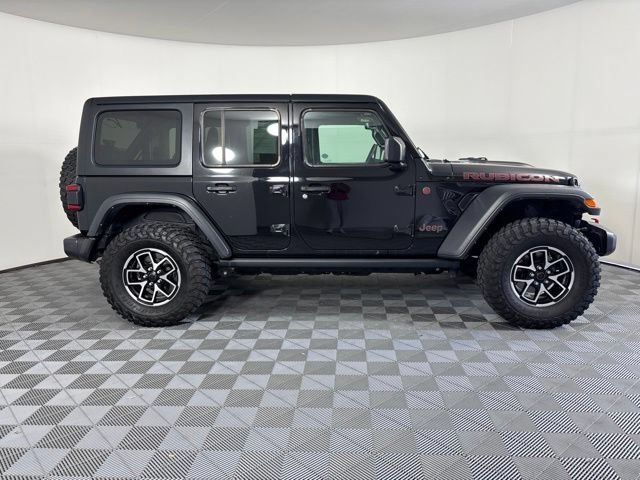 Used 2024 Jeep Wrangler Unlimited Rubicon w/ Technology Group AWD/4WD image 5
