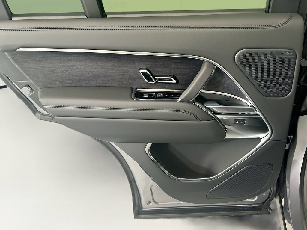 New 2026 Land Rover Range Rover SE AWD/4WD image 25