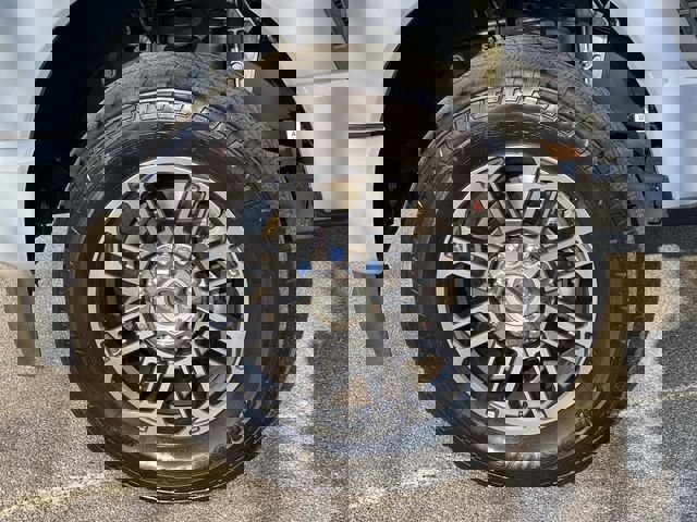 Used 2024 Ford F250 Limited AWD/4WD image 10