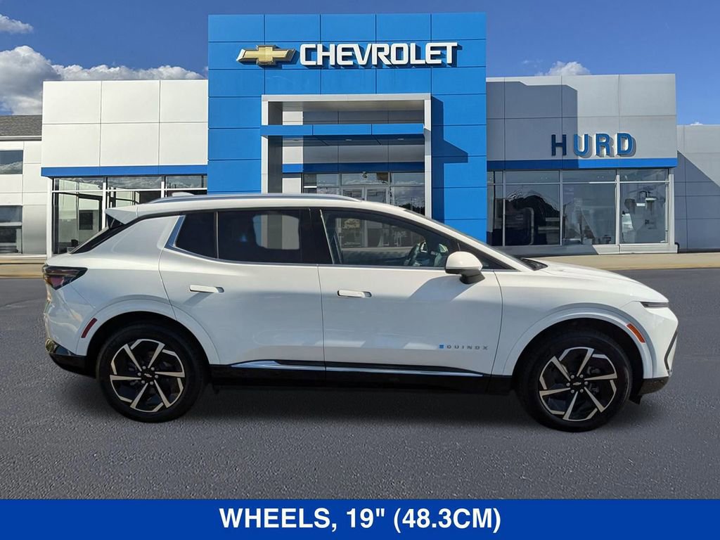 New 2025 Chevrolet Equinox EV LT AWD/4WD image 3