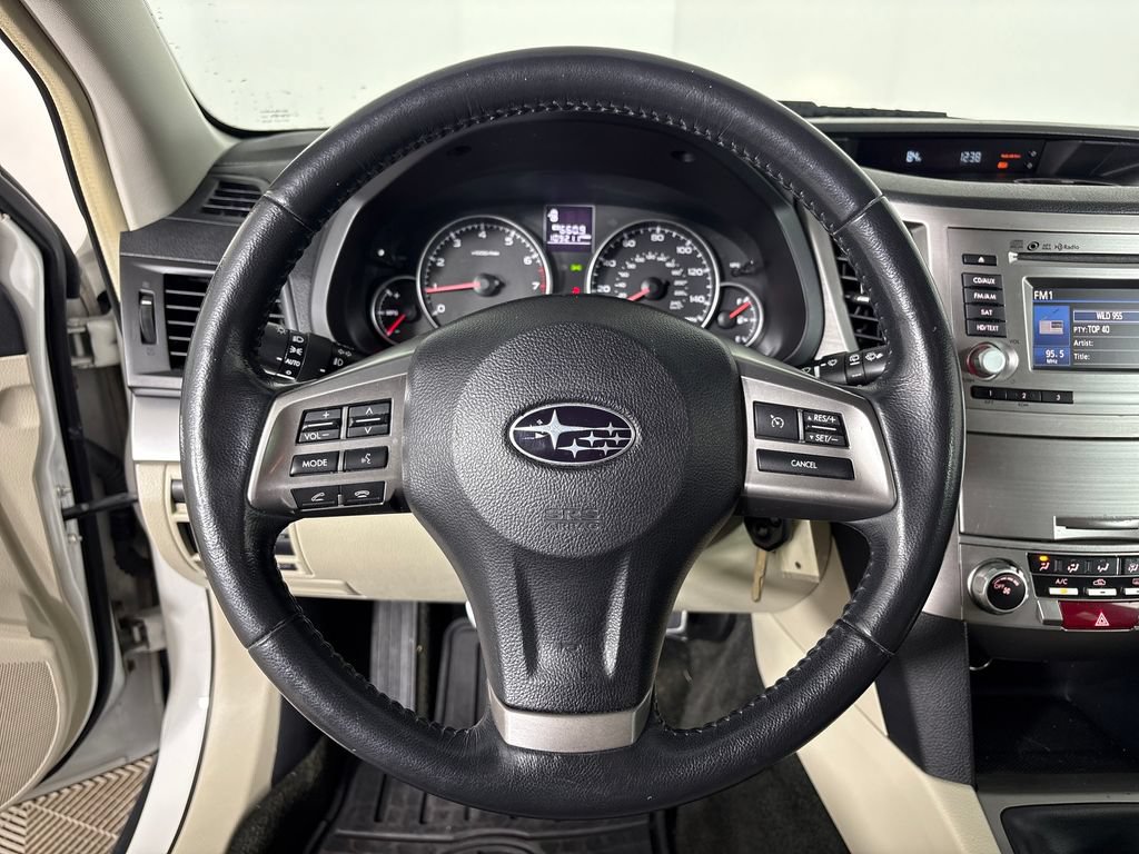 Used 2014 Subaru Outback 2.5i Premium AWD/4WD image 16