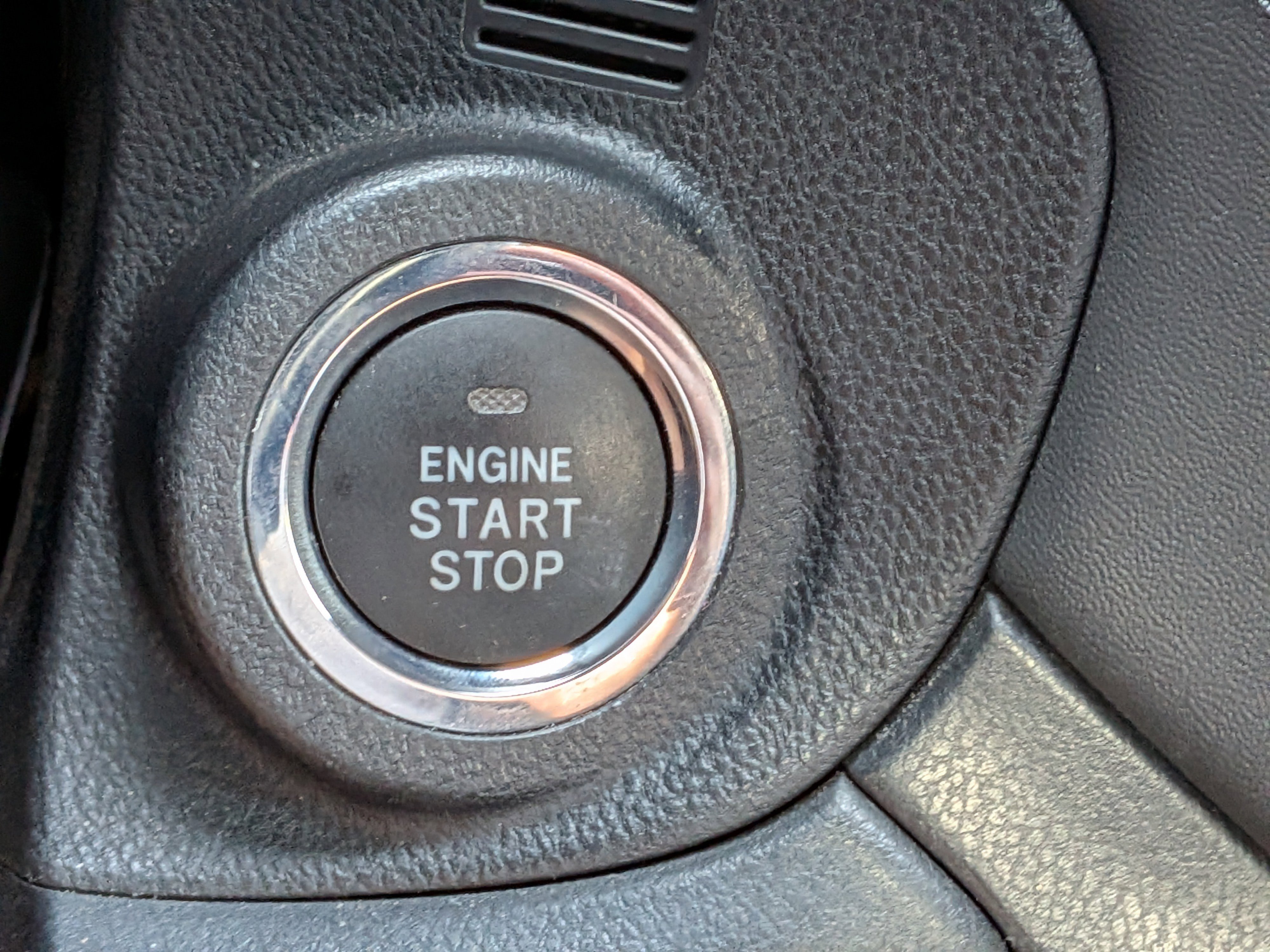 Used 2022 Subaru Outback Limited image 27