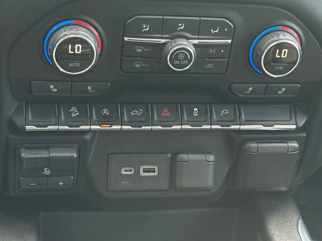 Used 2020 Chevrolet Silverado 1500 RST AWD/4WD image 17