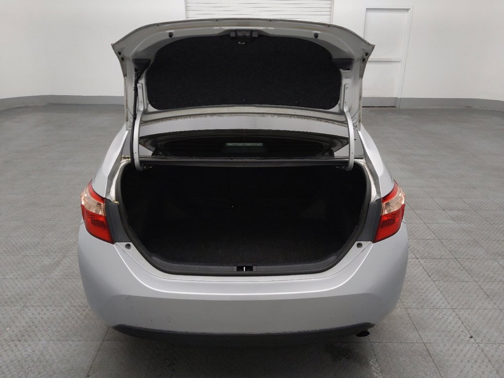 Used 2019 Toyota Corolla LE image 29