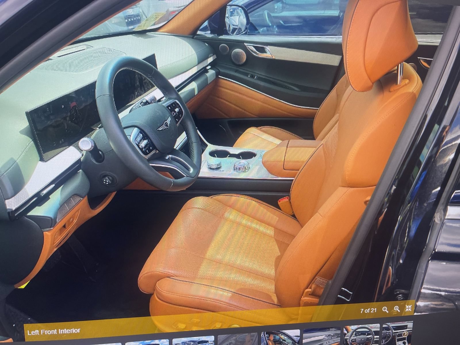 Certified 2025 Genesis GV80 2.5T Prestige AWD/4WD image 6
