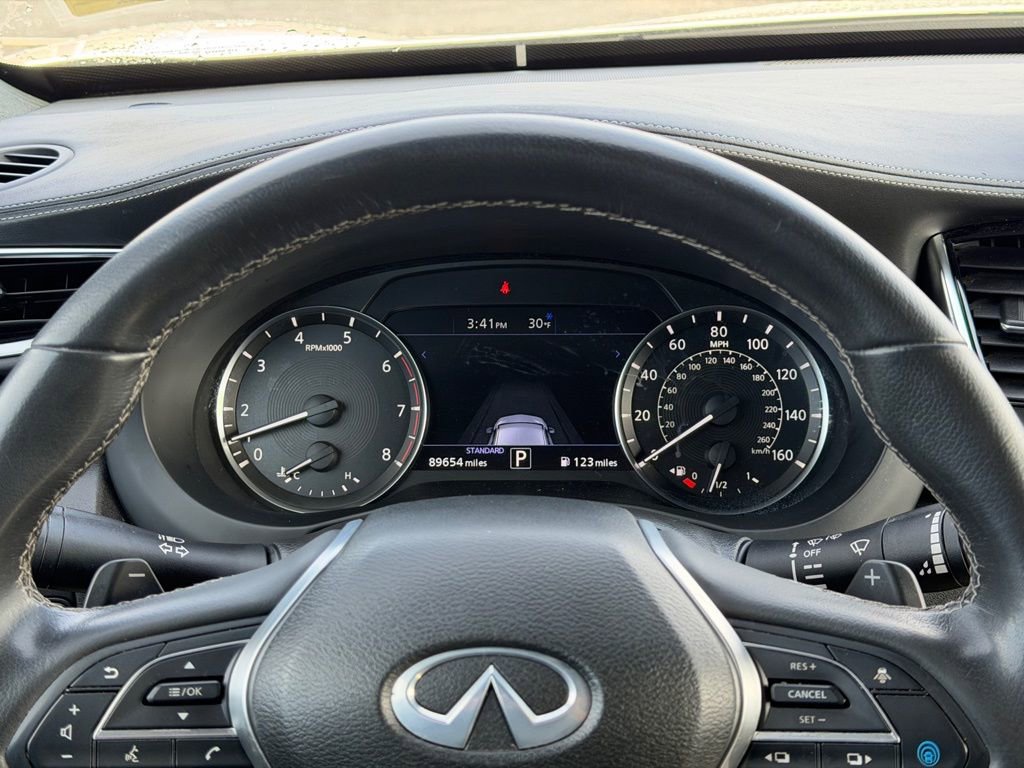 Used 2022 INFINITI QX50 Luxe w/ Appearance Package image 32