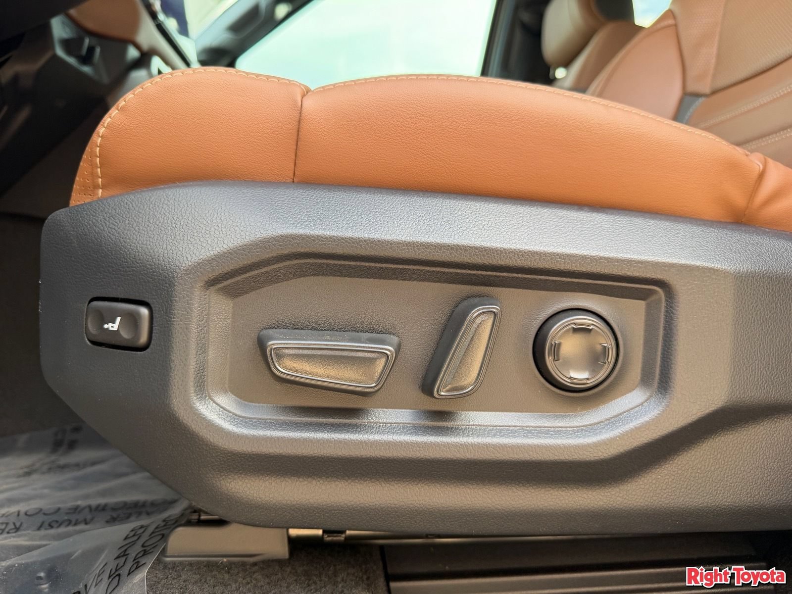 New 2026 Toyota Tundra 1794 Edition AWD/4WD image 16