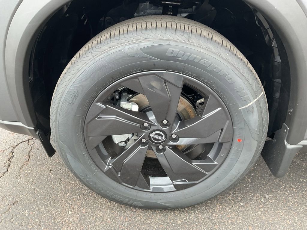 New 2026 Nissan Rogue SV w/ Cold Weather Package AWD/4WD image 9
