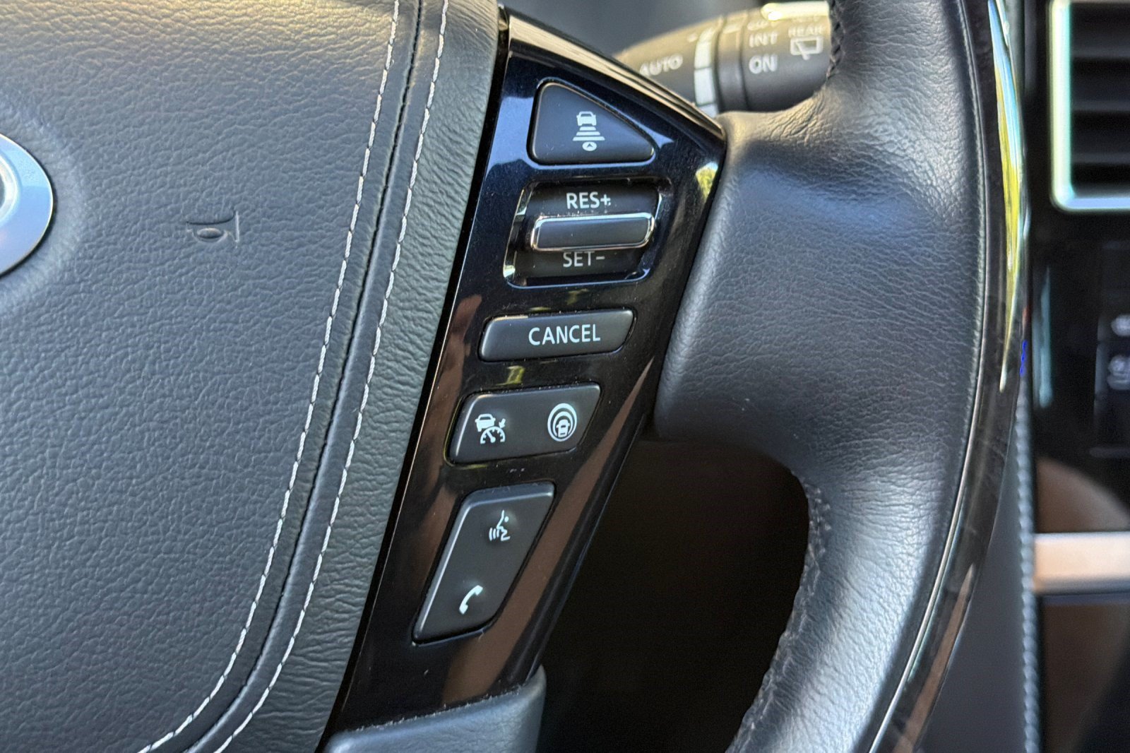 Used 2022 INFINITI QX80 Sensory w/ Cargo Package AWD/4WD image 33