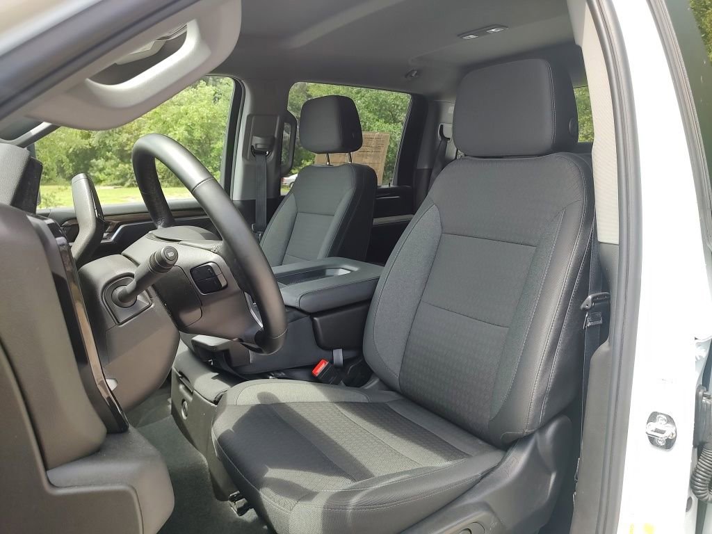 Used 2025 Chevrolet Silverado 2500 LT w/ Convenience Package AWD/4WD image 19