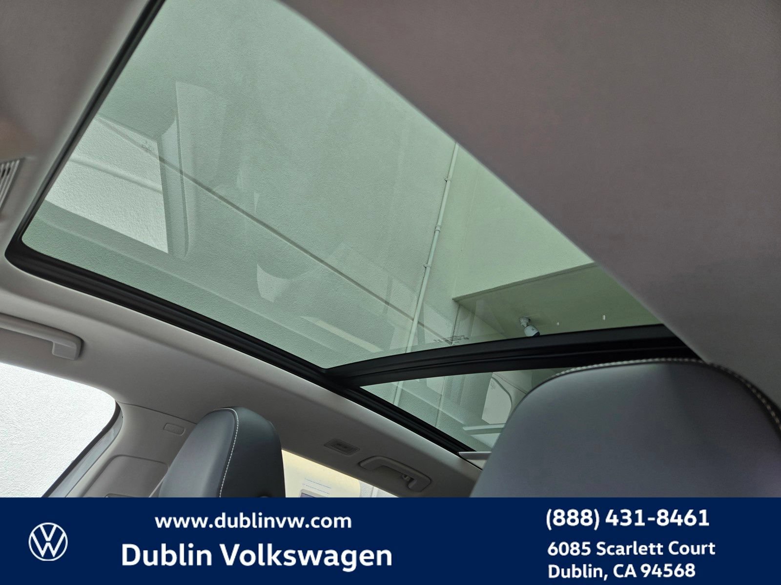 Certified 2026 Volkswagen Tiguan SE AWD/4WD image 18