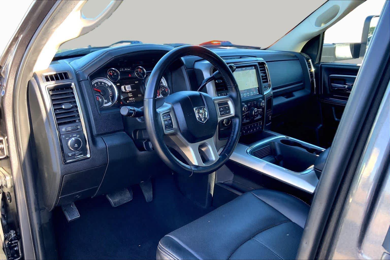 Used 2018 RAM 2500 Laramie w/ Sport Appearance Group AWD/4WD image 16